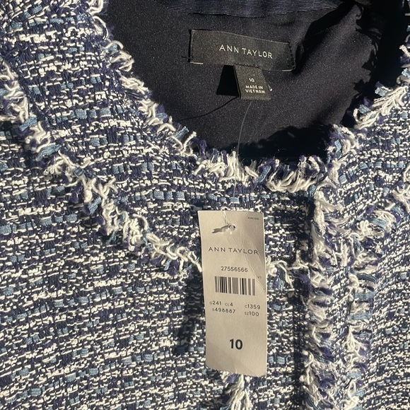 NWT Ann Taylor Blue & White Blazer - Size 10 - Picture 2 of 5